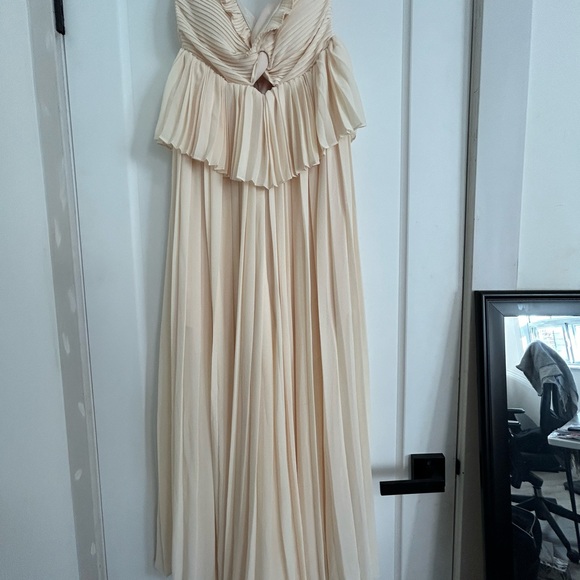 BOTTICELLI PALAZZO JUMPSUIT - NUDE NWOT - Picture 4 of 6